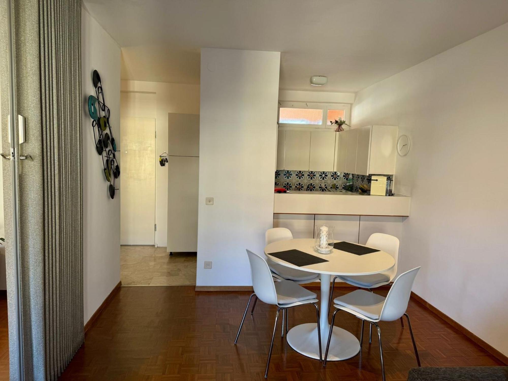Locarno: Casa Lido Apartment Luaran gambar