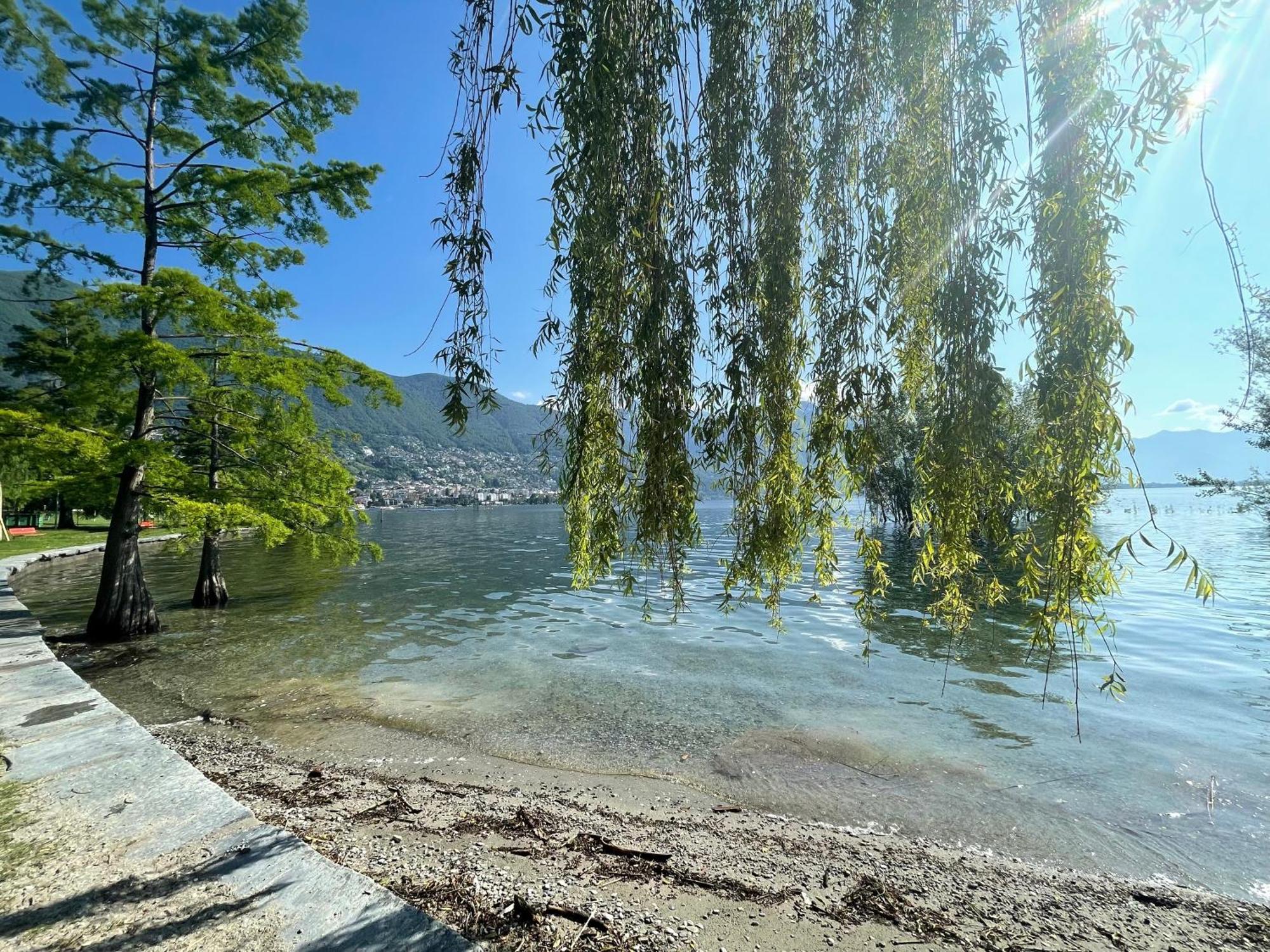 Locarno: Casa Lido Apartment Luaran gambar